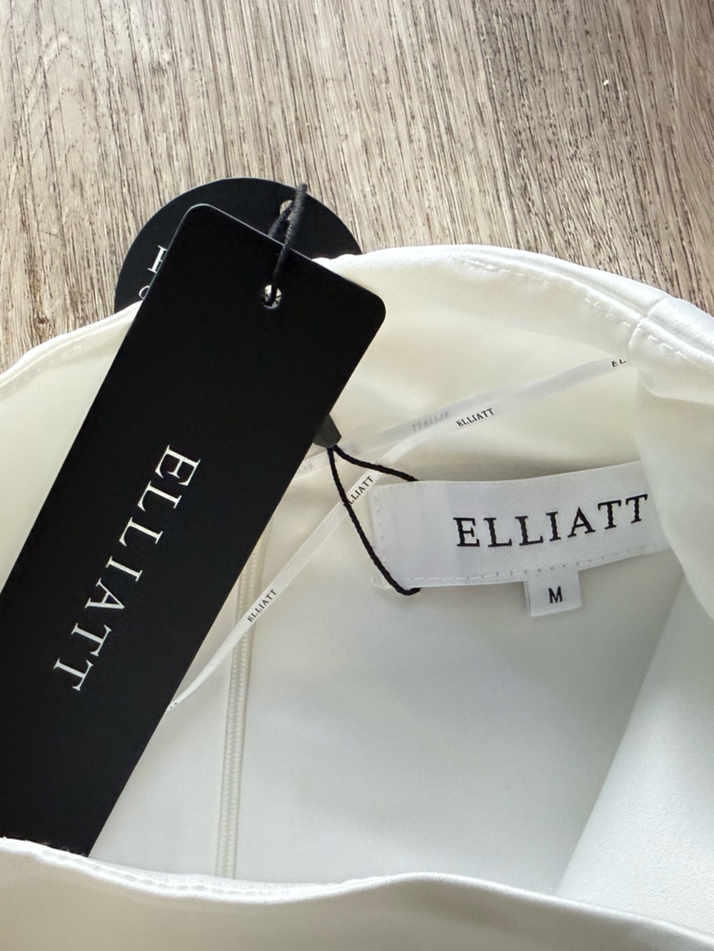 Elliatt coralie white sateen high neckline draped slit detail maxi dress medium - Picture 11 of 13